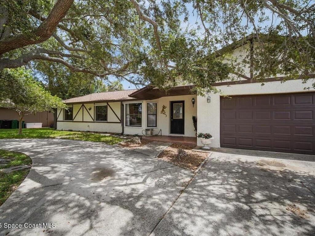 1635 Sandpiper Street, Merritt Island, FL 32952