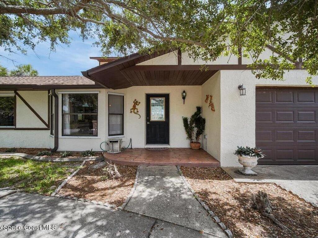 1635 Sandpiper Street, Merritt Island, FL 32952