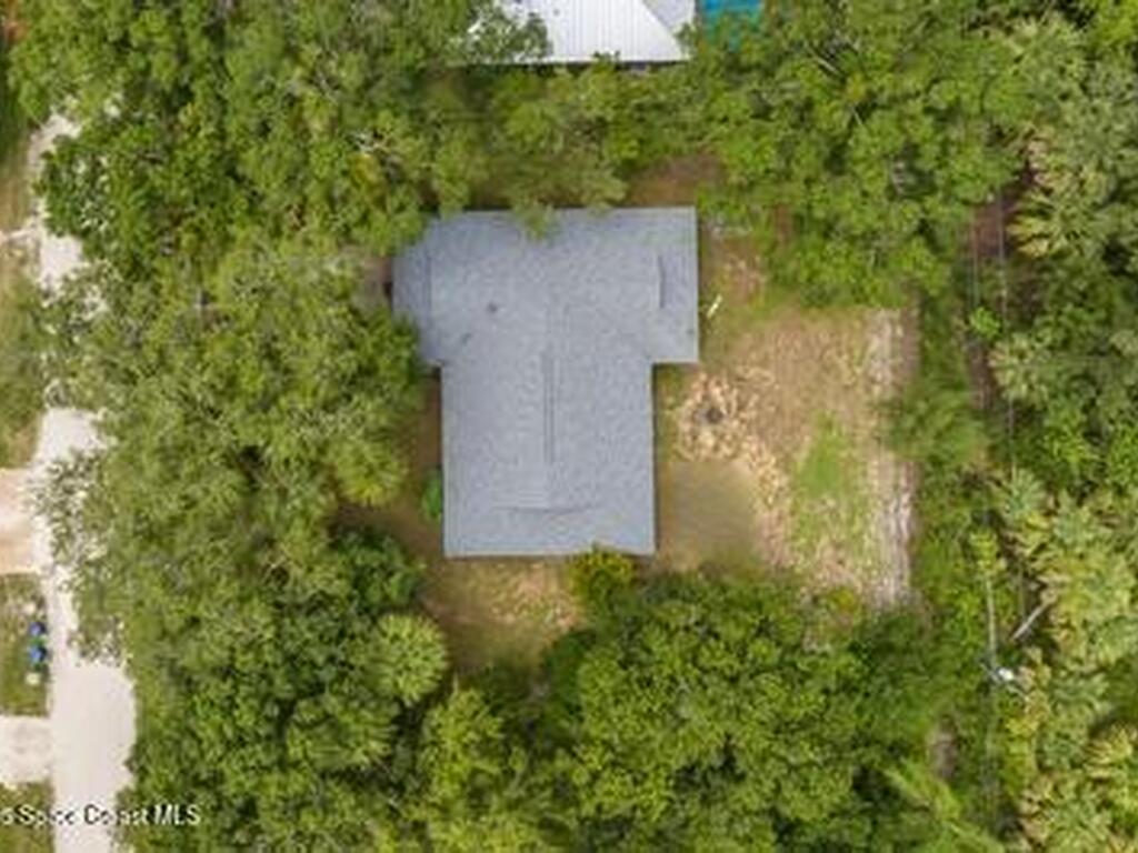 1635 71st Court, Vero Beach, FL 32966
