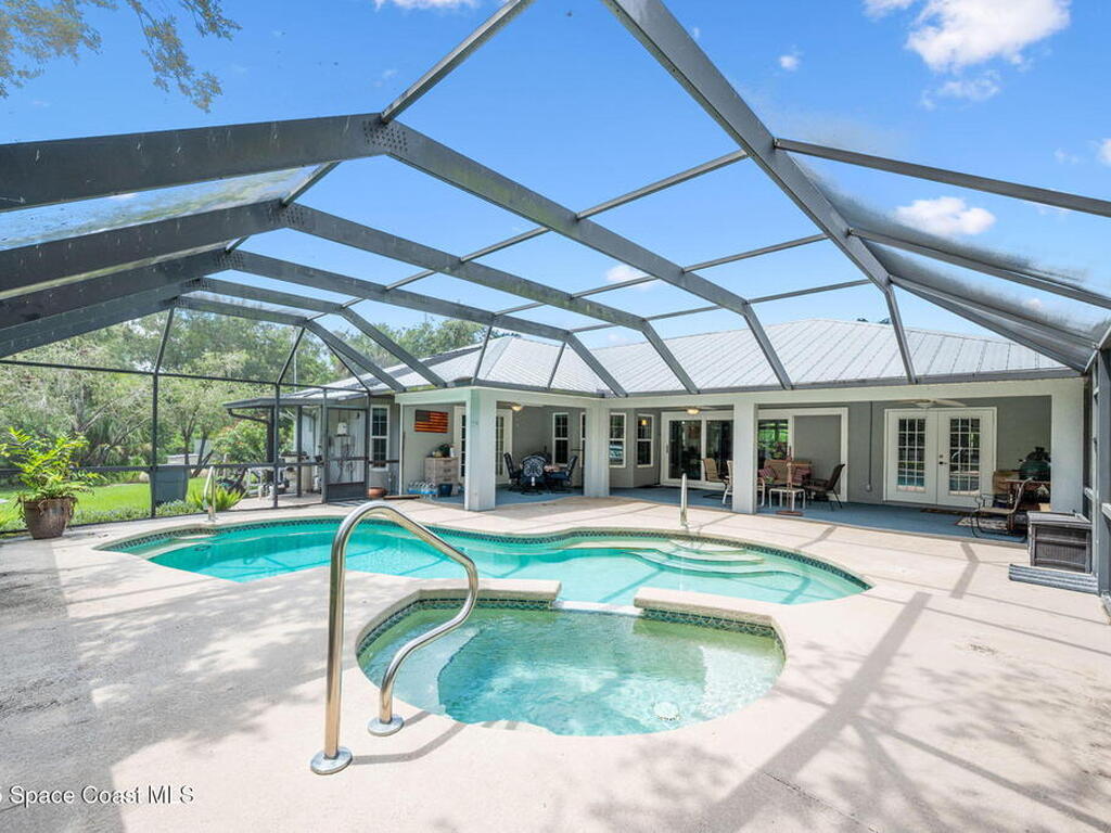 9495 Fleming Grant Road, Sebastian, FL 32976