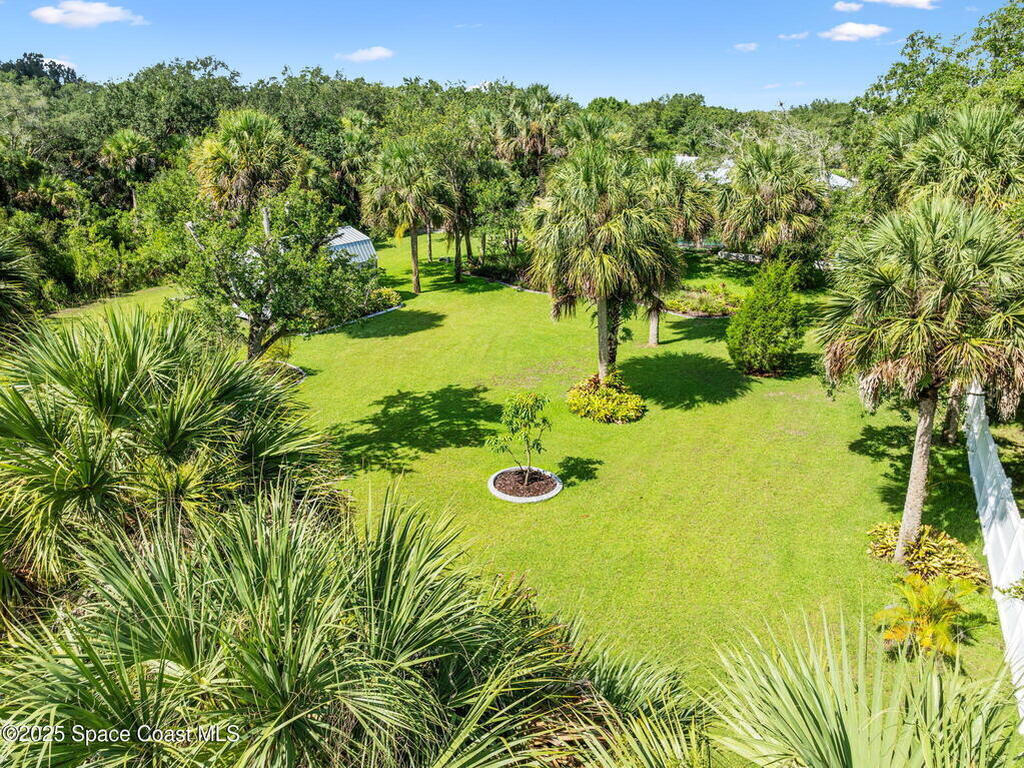 9495 Fleming Grant Road, Sebastian, FL 32976
