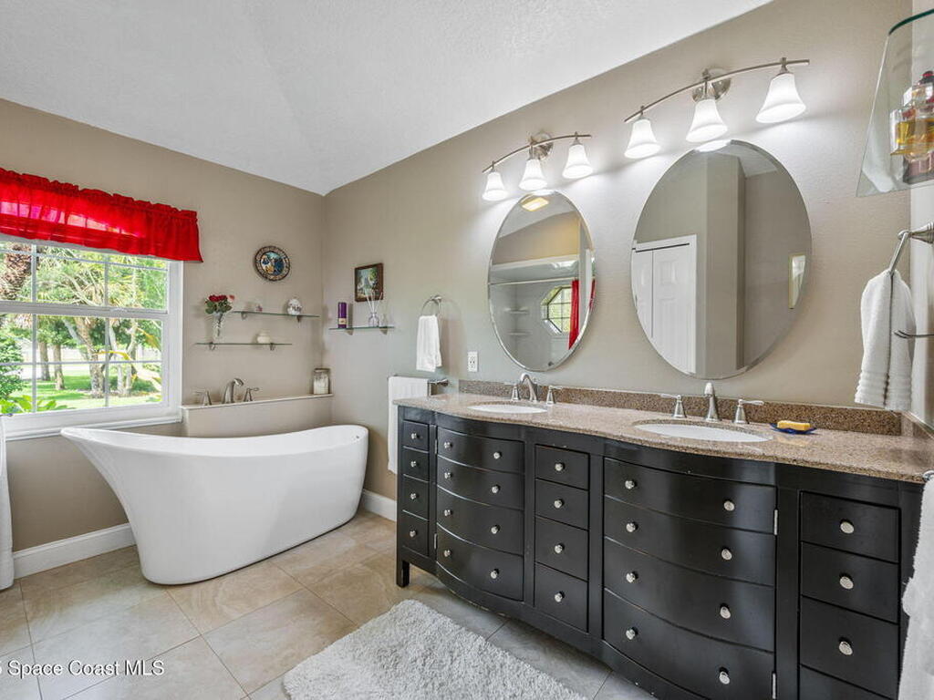 9495 Fleming Grant Road, Sebastian, FL 32976