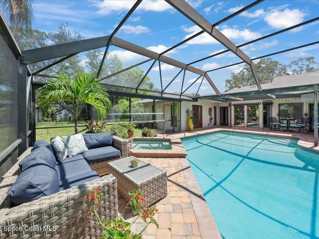 3226 Villa Espana Trail, Melbourne, FL 32935