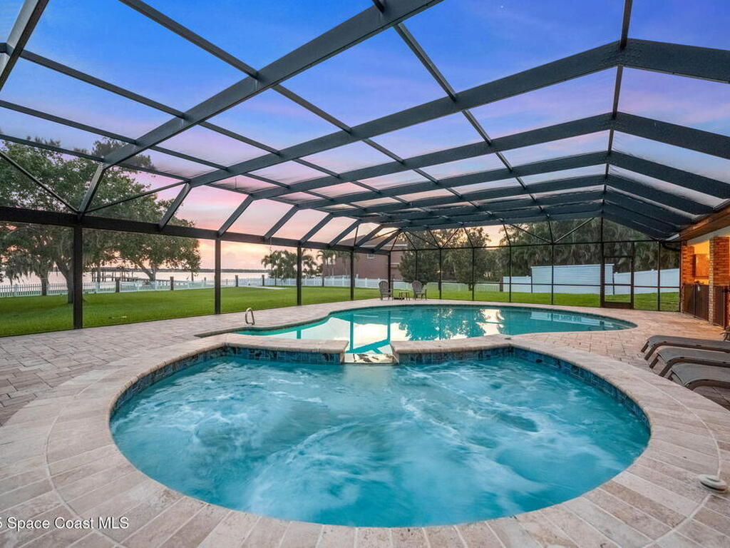 240 Utopia Circle, Merritt Island, FL 32952