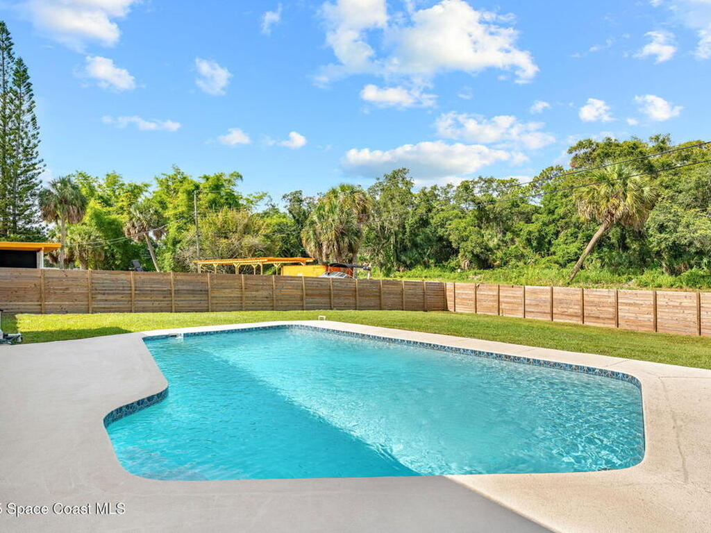 328 Magnolia Avenue, Melbourne, FL 32935