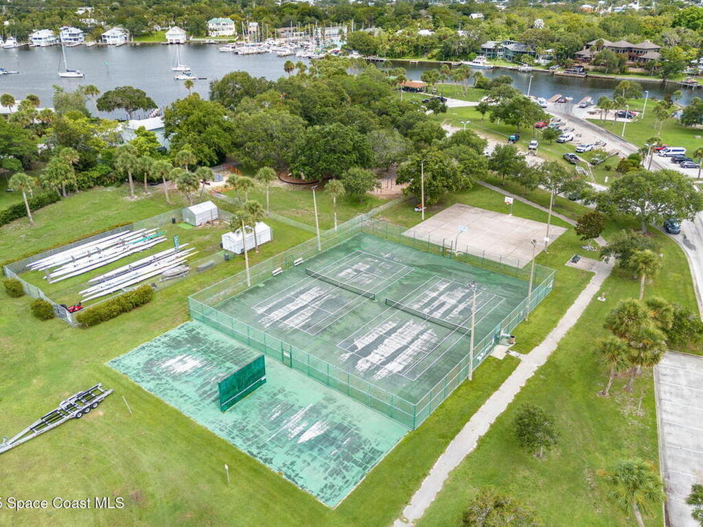 328 Magnolia Avenue, Melbourne, FL 32935
