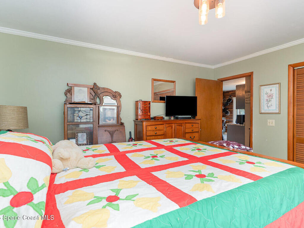 825 27th Avenue, Vero Beach, FL 32960