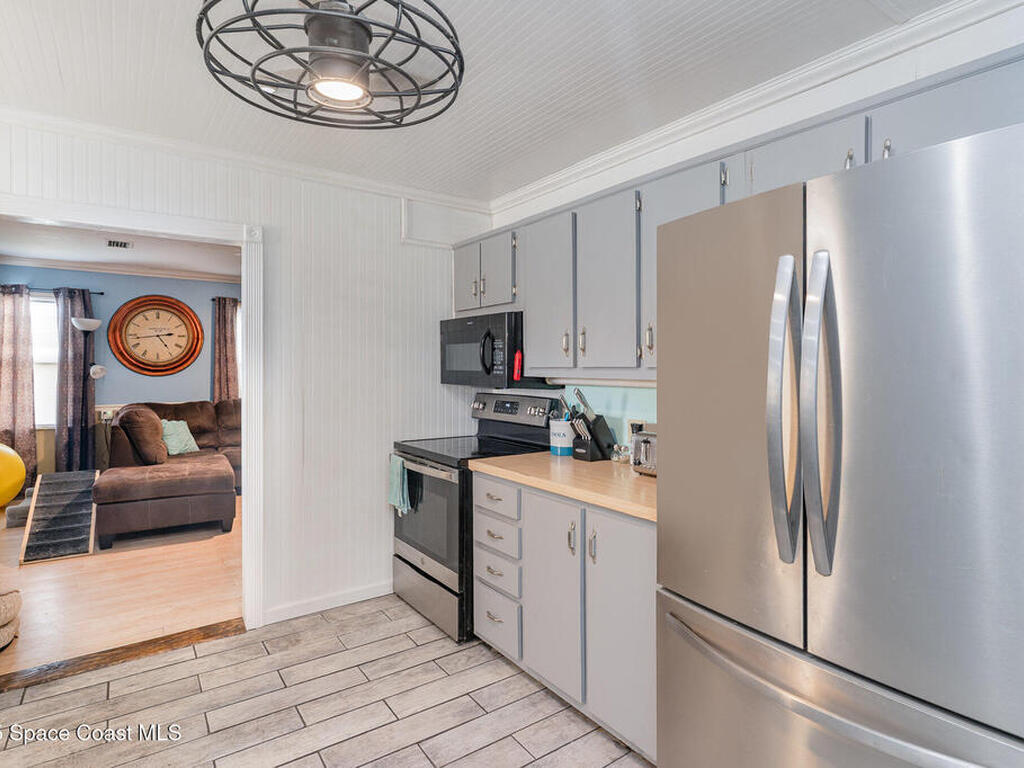 825 27th Avenue, Vero Beach, FL 32960