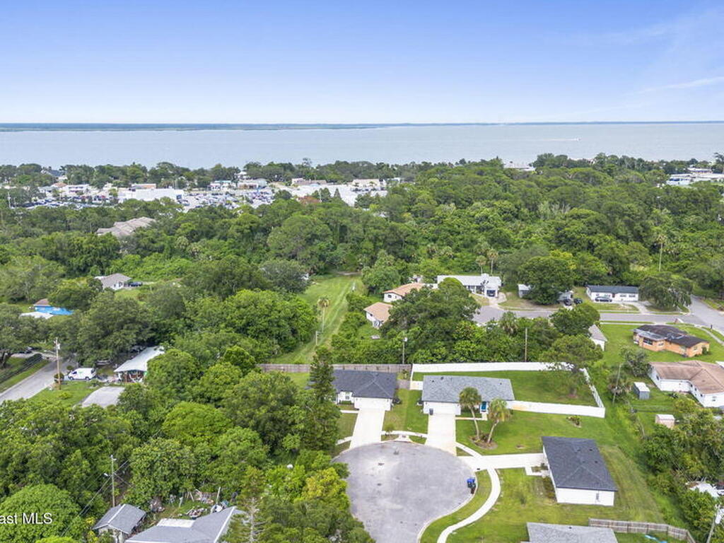 845 Kenilworth Court, Titusville, FL 32780