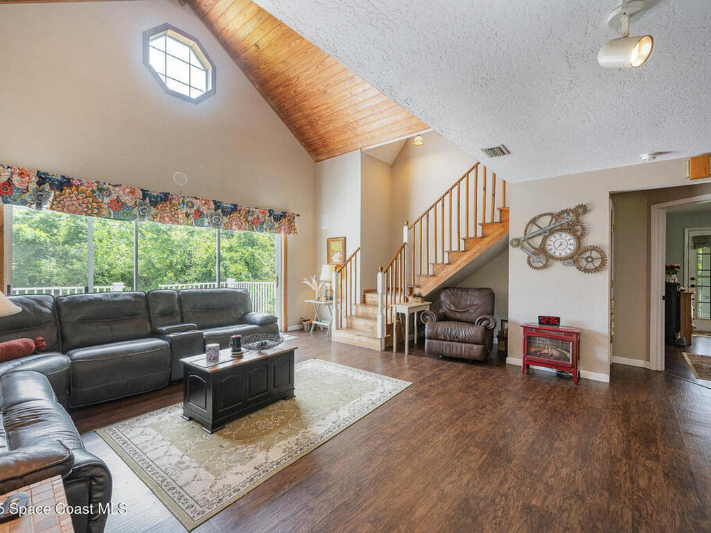 4094 Fox Lake Road, Titusville, FL 32796