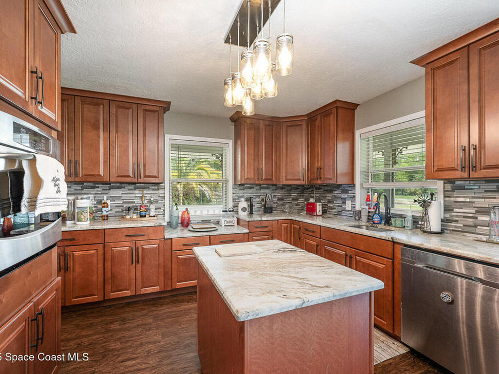 4094 Fox Lake Road, Titusville, FL 32796