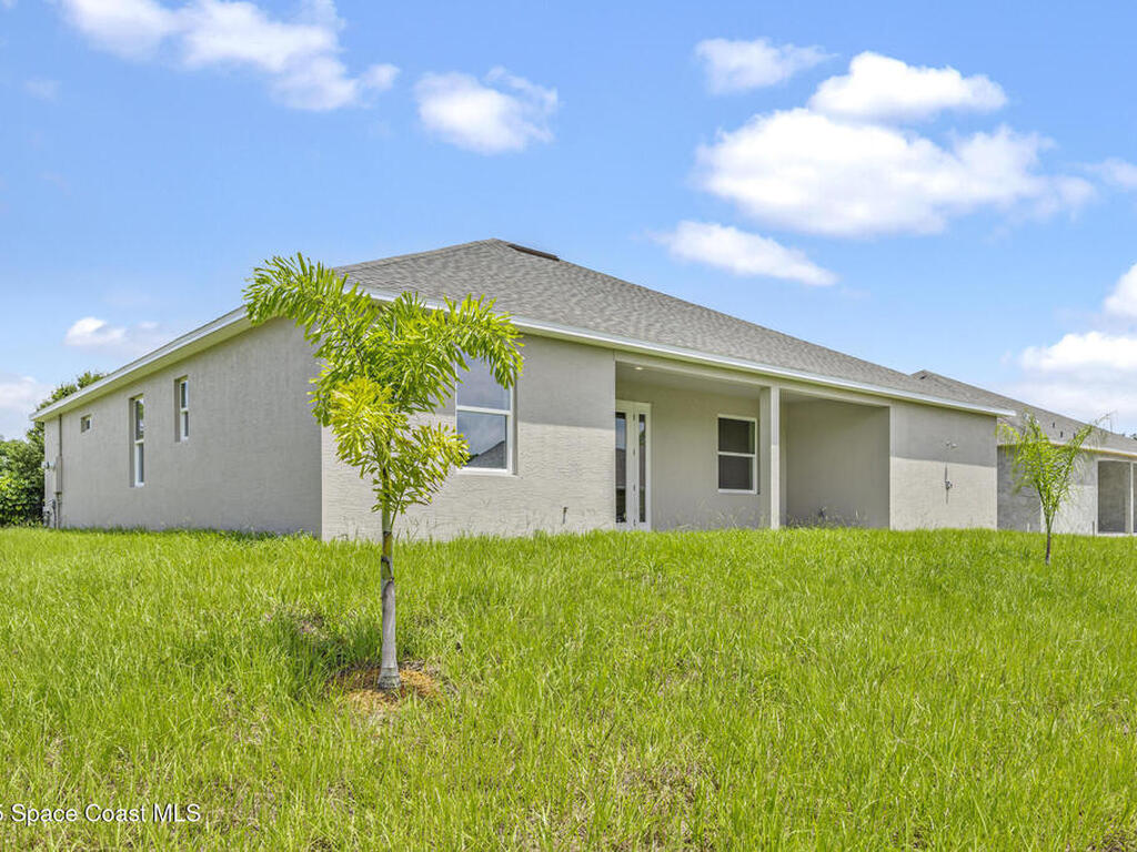 000 SW Whealan Street, Palm Bay, FL 32908