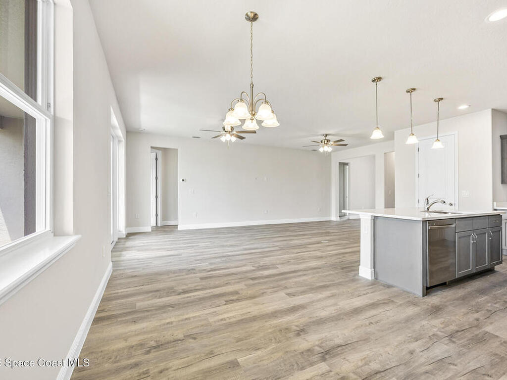 000 SW Whealan Street, Palm Bay, FL 32908
