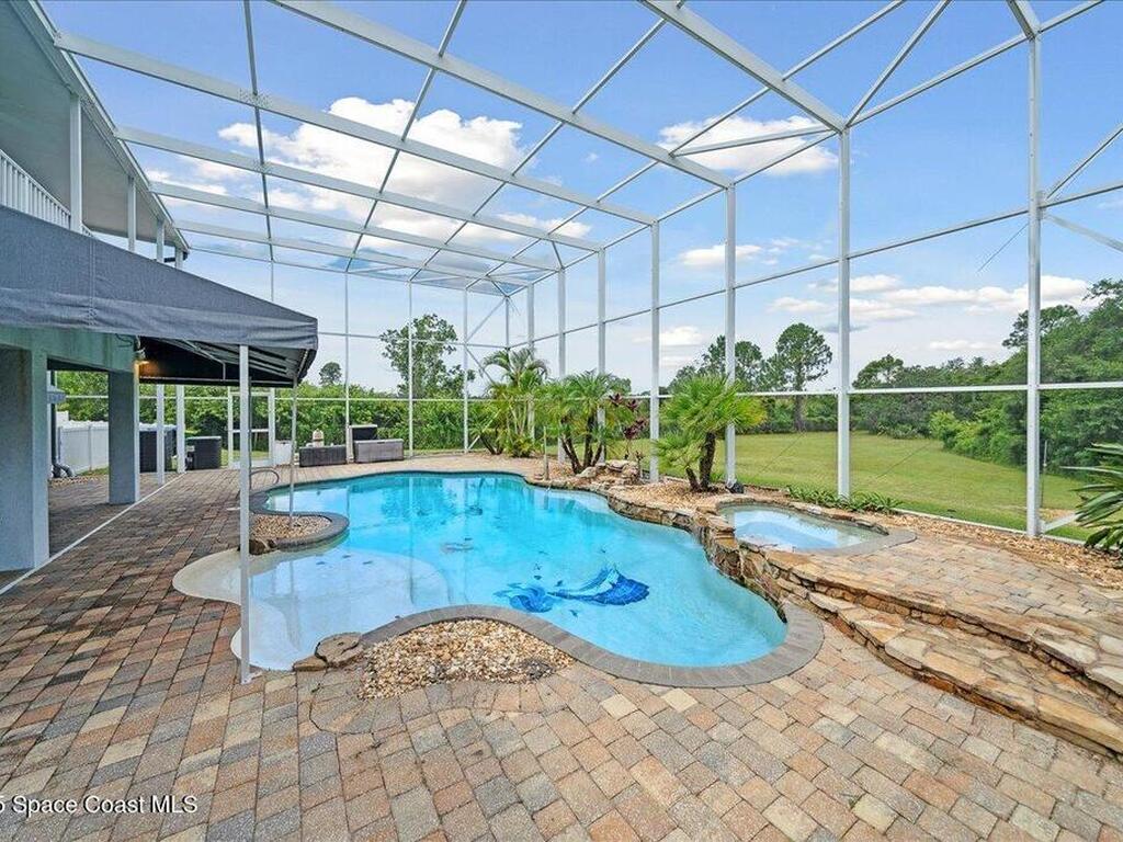 3824 Luxury Lane, Titusville, FL 32796