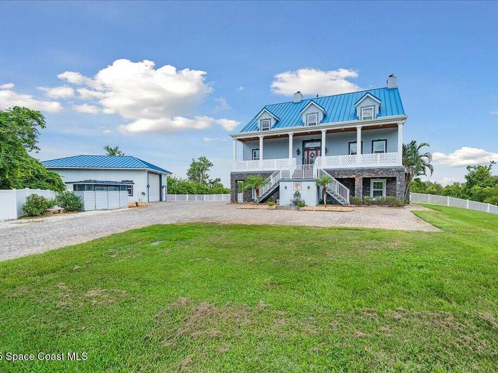 3824 Luxury Lane, Titusville, FL 32796