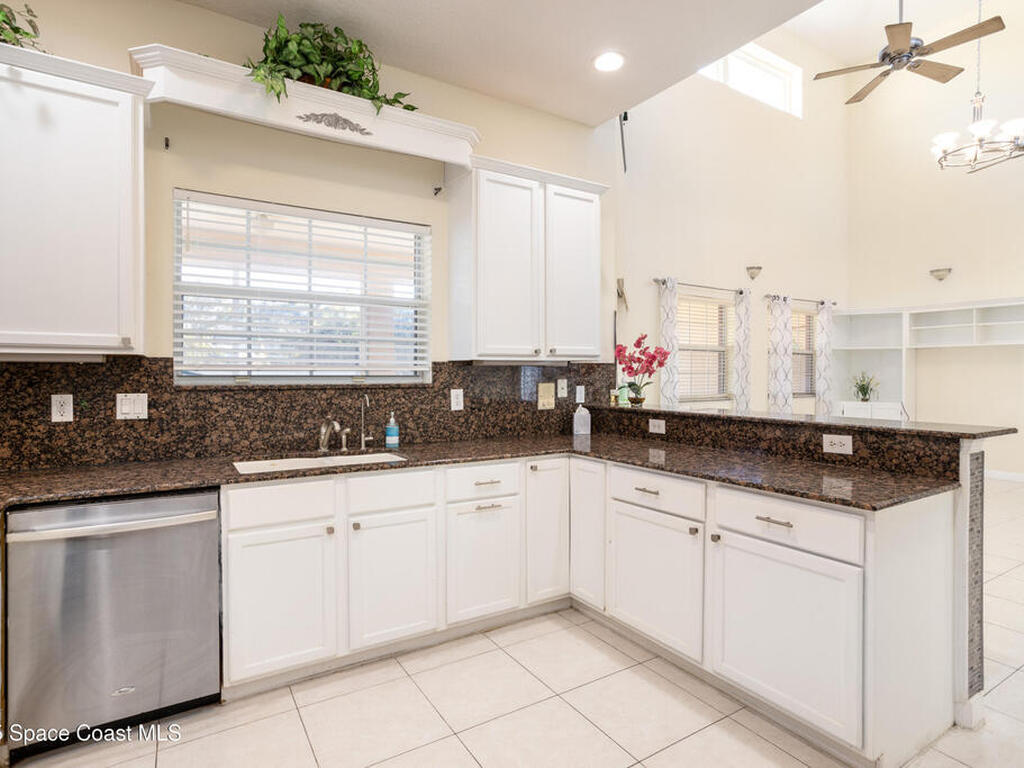 809 Champions Drive, Palm Bay, FL 32905