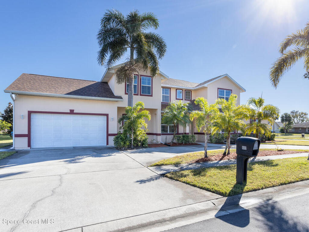 809 Champions Drive, Palm Bay, FL 32905