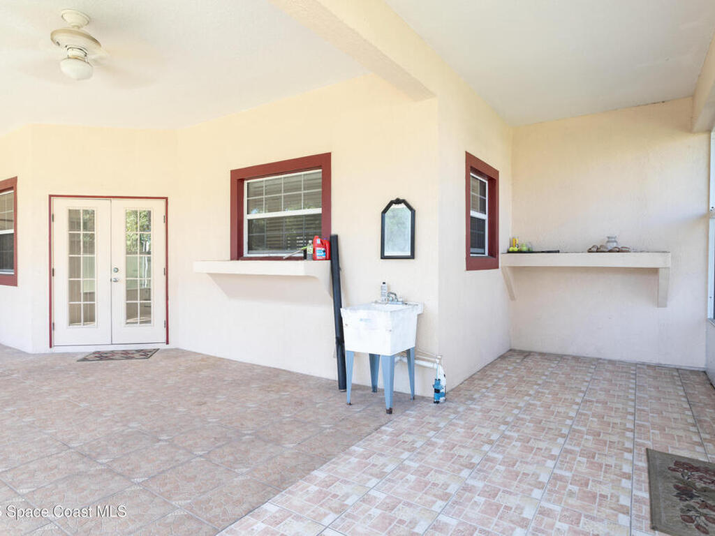 809 Champions Drive, Palm Bay, FL 32905