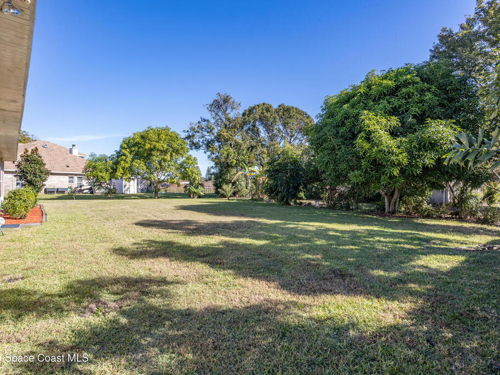 809 Champions Drive, Palm Bay, FL 32905