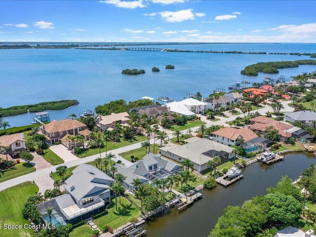 489 Lanternback Island Drive, Satellite Beach, FL 32937