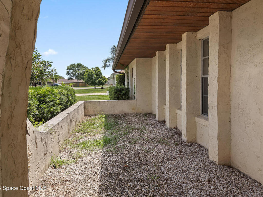 735 Venetian Way, Merritt Island, FL 32953