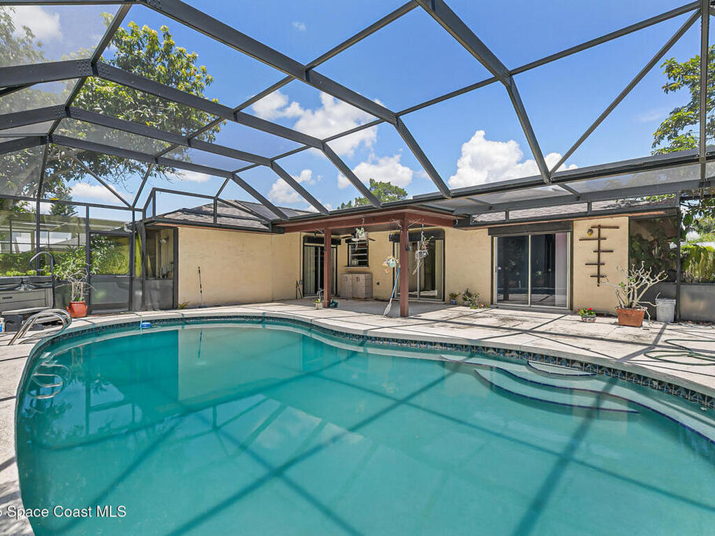 735 Venetian Way, Merritt Island, FL 32953