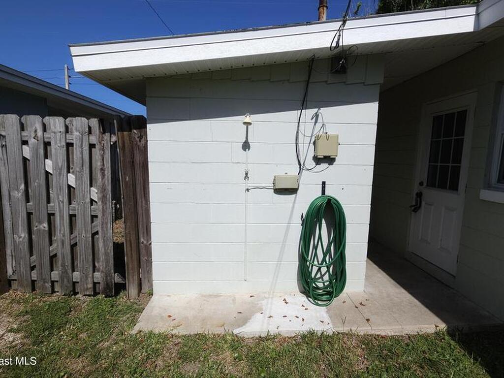 242 N Brevard Avenue, Cocoa Beach, FL 32931