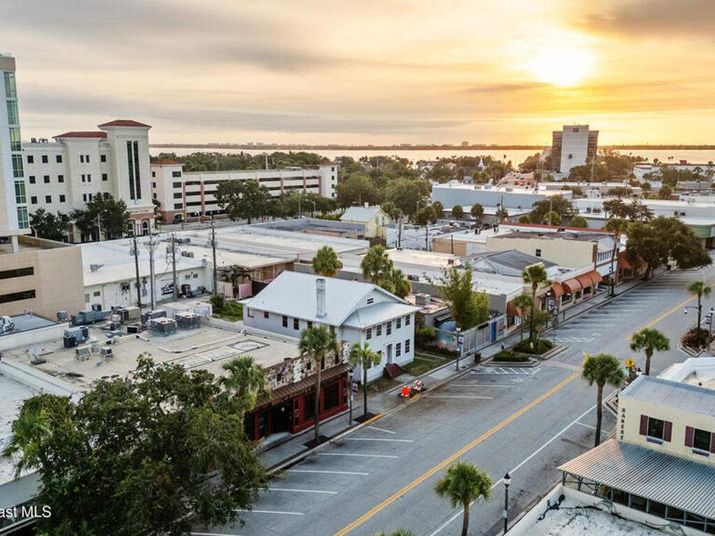 814 E New Haven Avenue, Melbourne, FL 32901