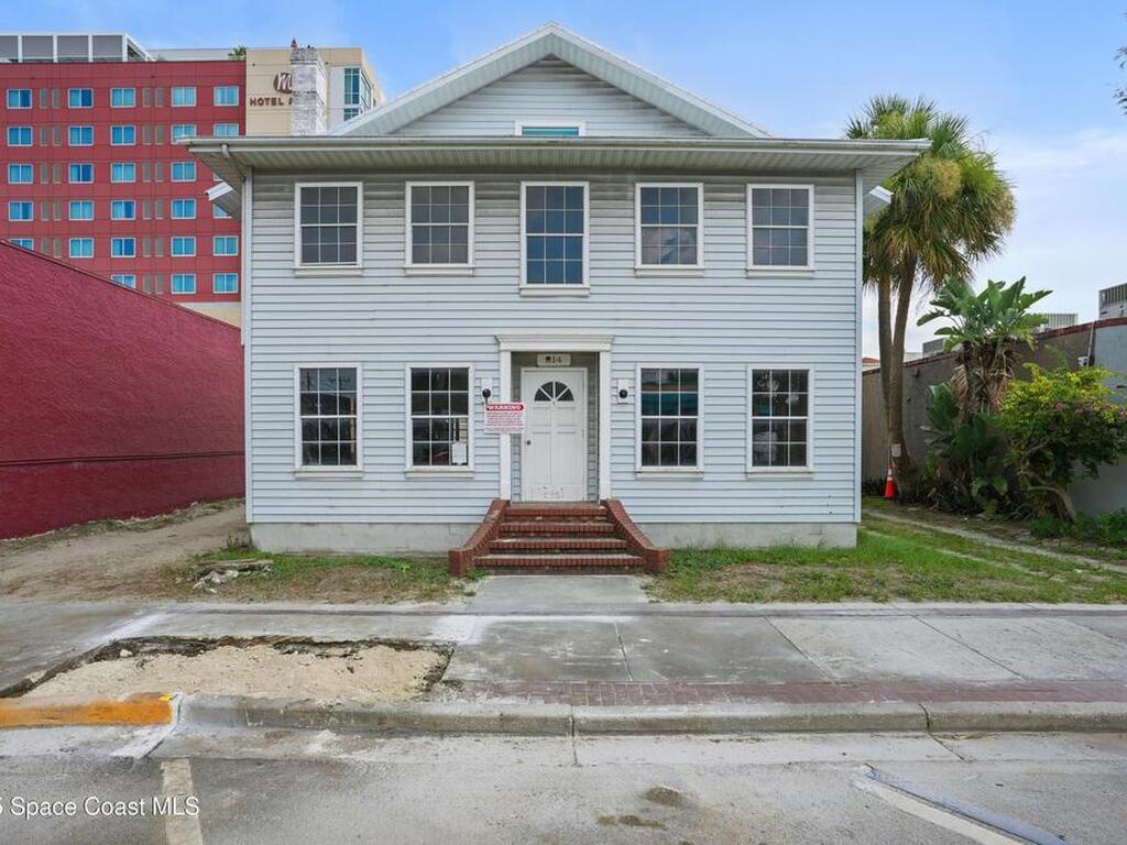 814 E New Haven Avenue, Melbourne, FL 32901