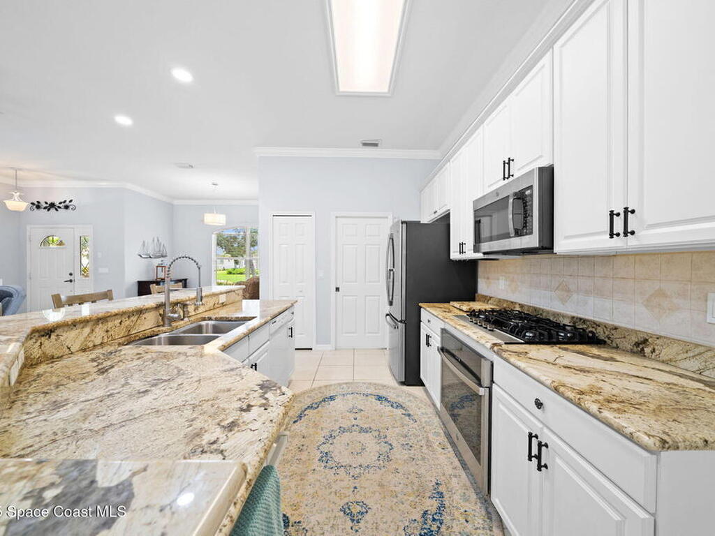 620 Alexandra Avenue, Vero Beach, FL 32968