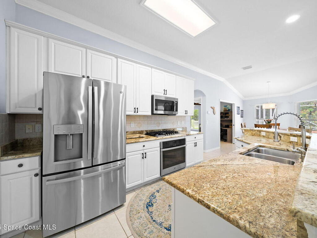 620 Alexandra Avenue, Vero Beach, FL 32968