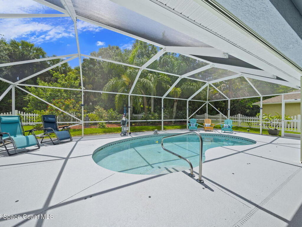 620 Alexandra Avenue, Vero Beach, FL 32968