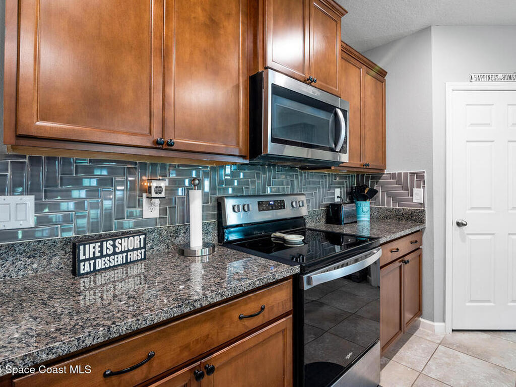 820 Old Country Road, Palm Bay, FL 32909