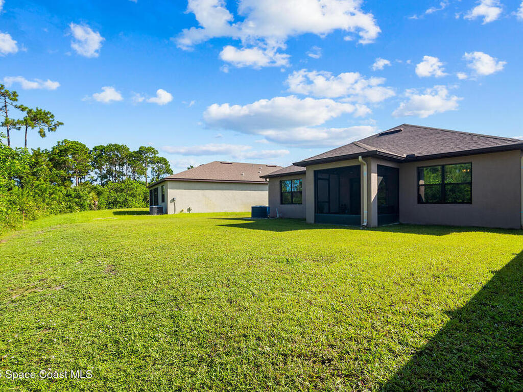 820 Old Country Road, Palm Bay, FL 32909