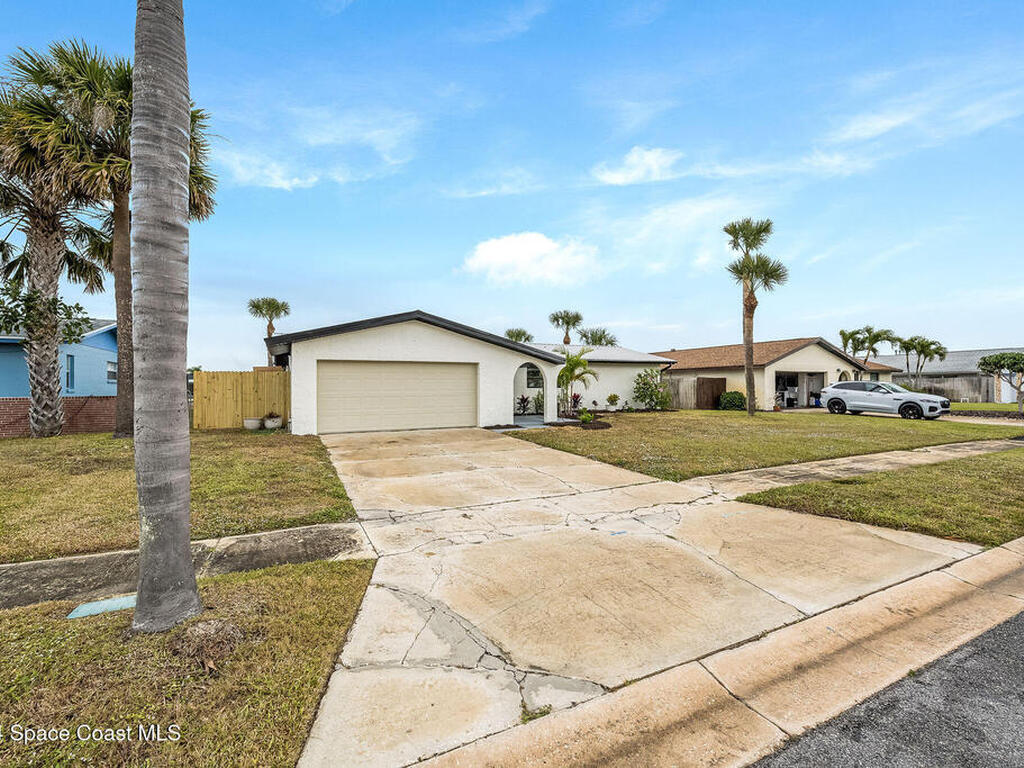 1730 E Riviera Drive, Merritt Island, FL 32952