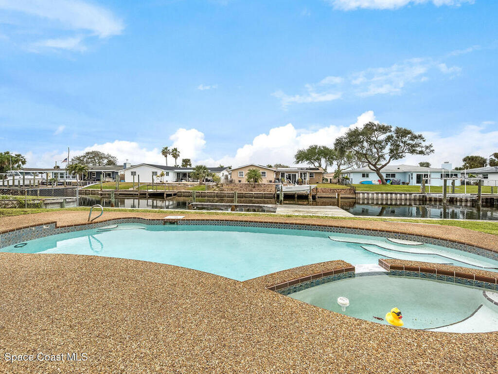 1730 E Riviera Drive, Merritt Island, FL 32952