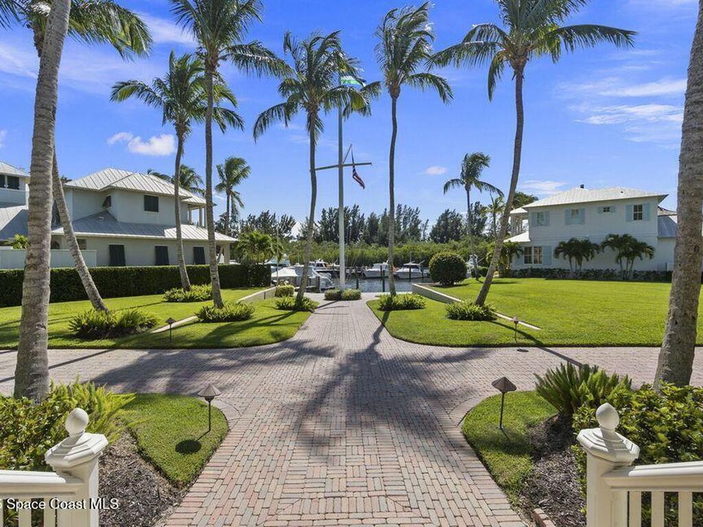 9250 W Marsh Island Drive, Vero Beach, FL 32963