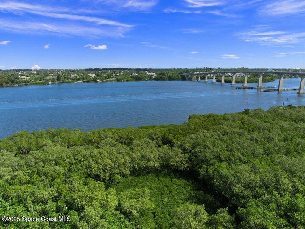 9250 W Marsh Island Drive, Vero Beach, FL 32963