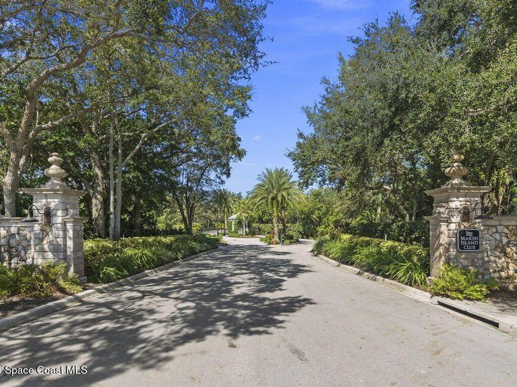 9250 W Marsh Island Drive, Vero Beach, FL 32963