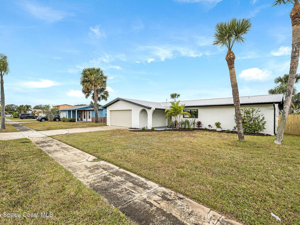 1730 E Riviera Drive, Merritt Island, FL 32952