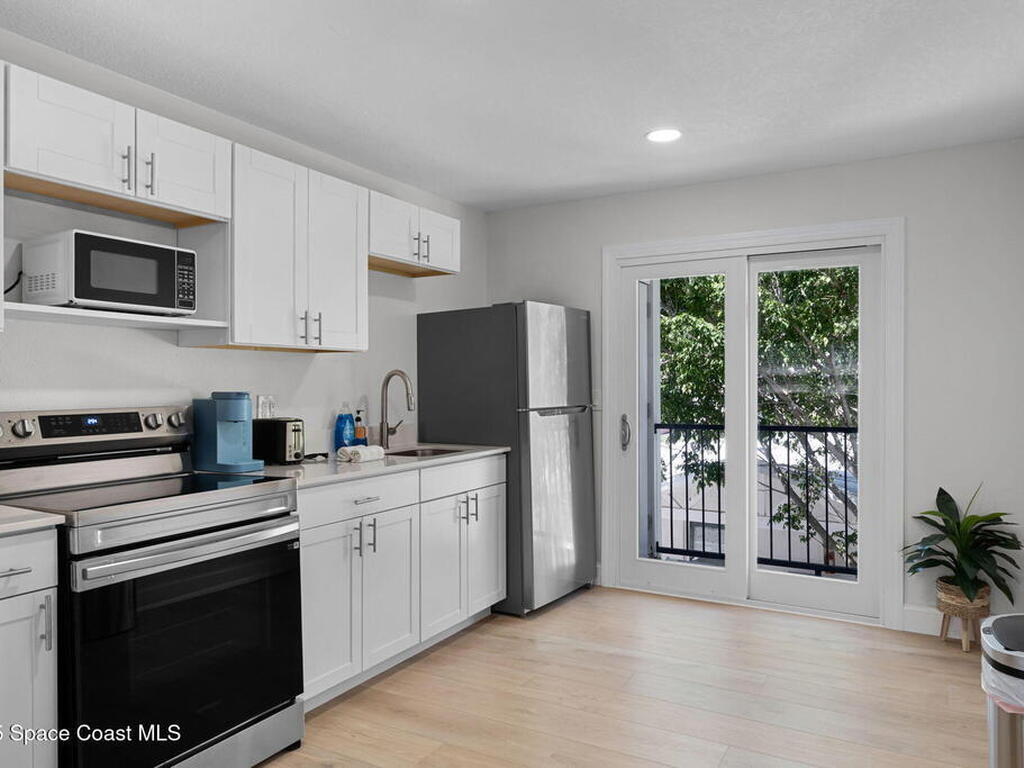 637 S Orlando Avenue, Cocoa Beach, FL 32931