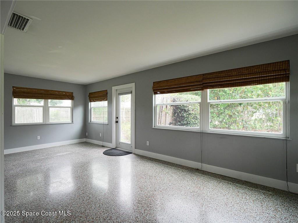 1590 4th Avenue, Vero Beach, FL 32960