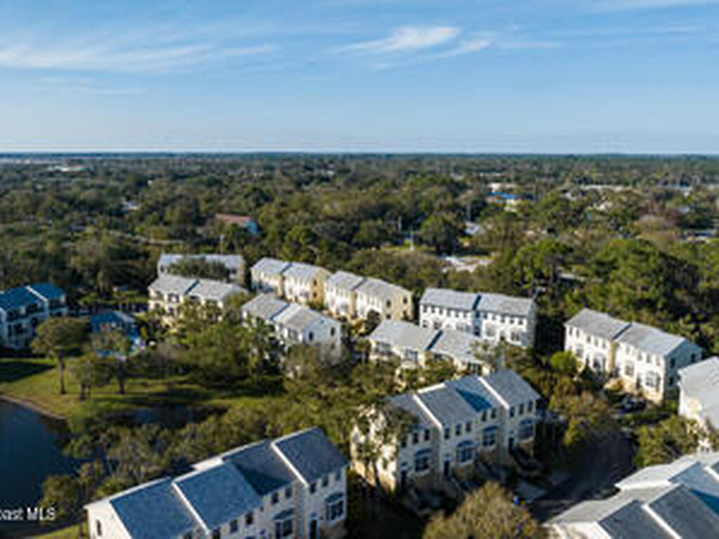 1635 42nd Square, Vero Beach, FL 32960