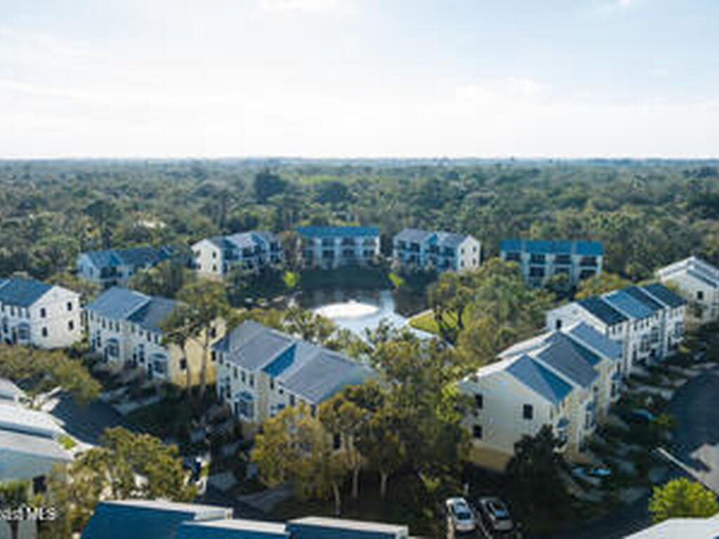 1635 42nd Square, Vero Beach, FL 32960