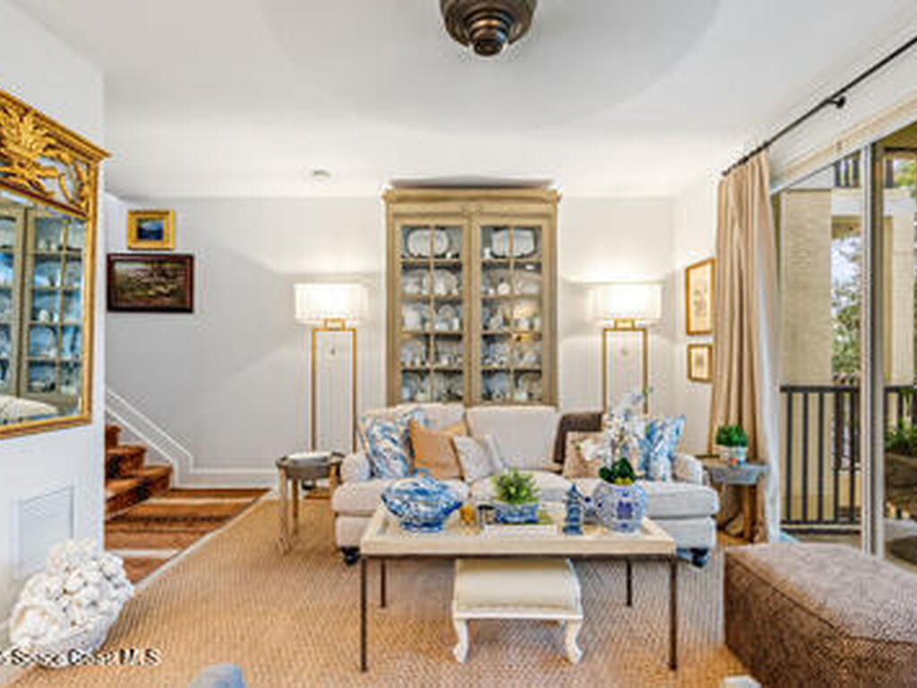 1635 42nd Square, Vero Beach, FL 32960