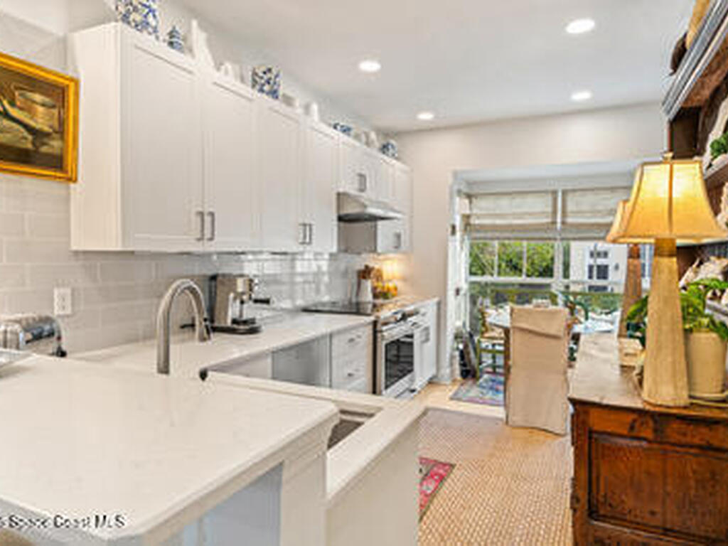 1635 42nd Square, Vero Beach, FL 32960
