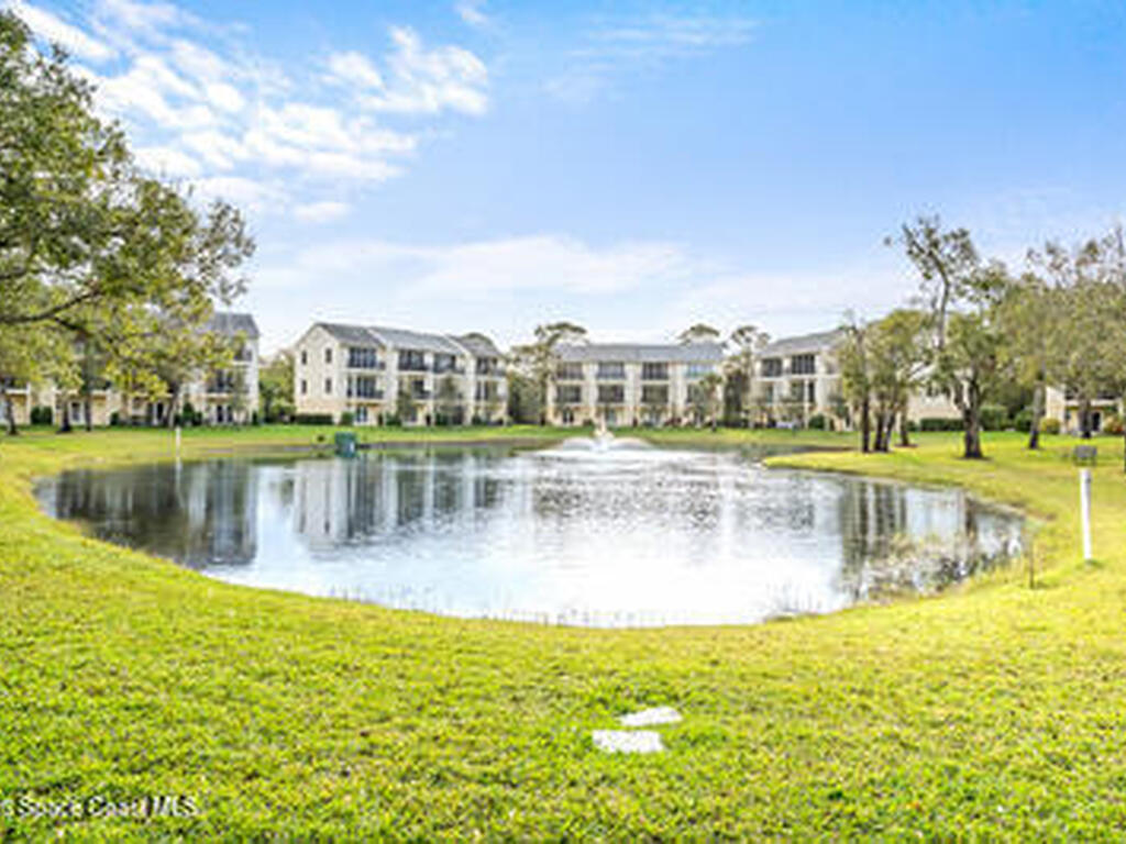 1635 42nd Square, Vero Beach, FL 32960