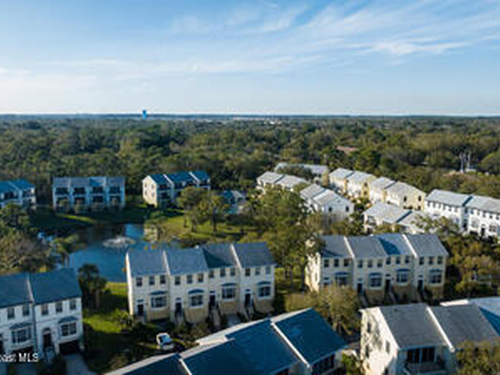 1635 42nd Square, Vero Beach, FL 32960