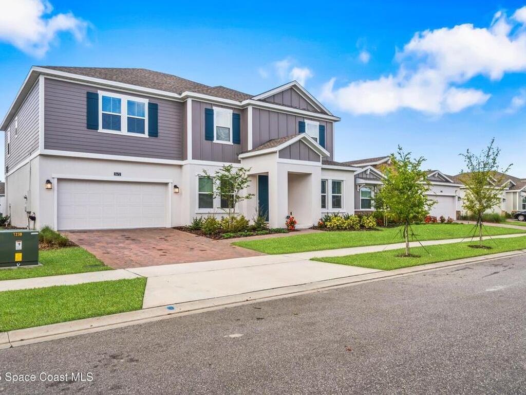 5672 Wood Bridge Place, St. Cloud, FL 34771