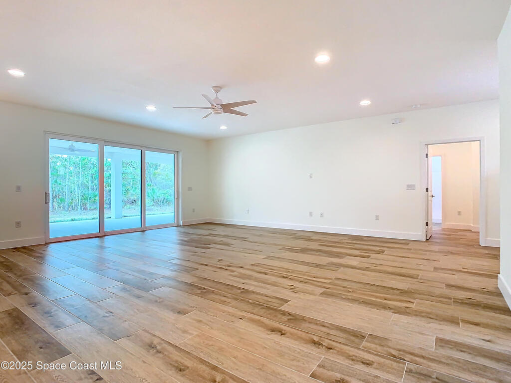 6110 Brabrook Avenue, Grant, FL 32949